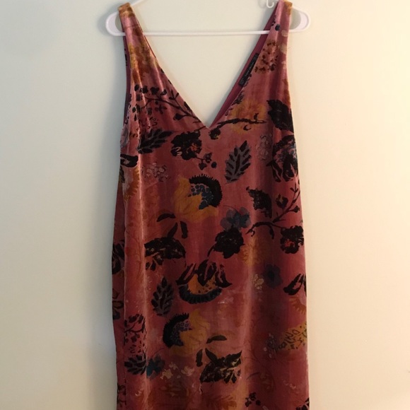 Zara Velvet Midi Dress - Picture 2 of 3
